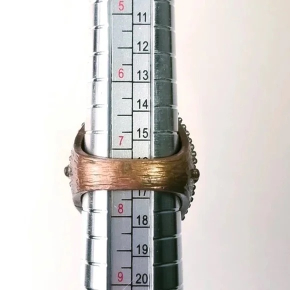 Vintage Ring with Large Faux Stone - Picture 9 of 9